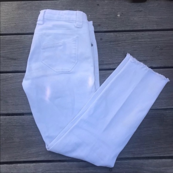 White skinny jeans frayed bottoms - Picture 4 of 5